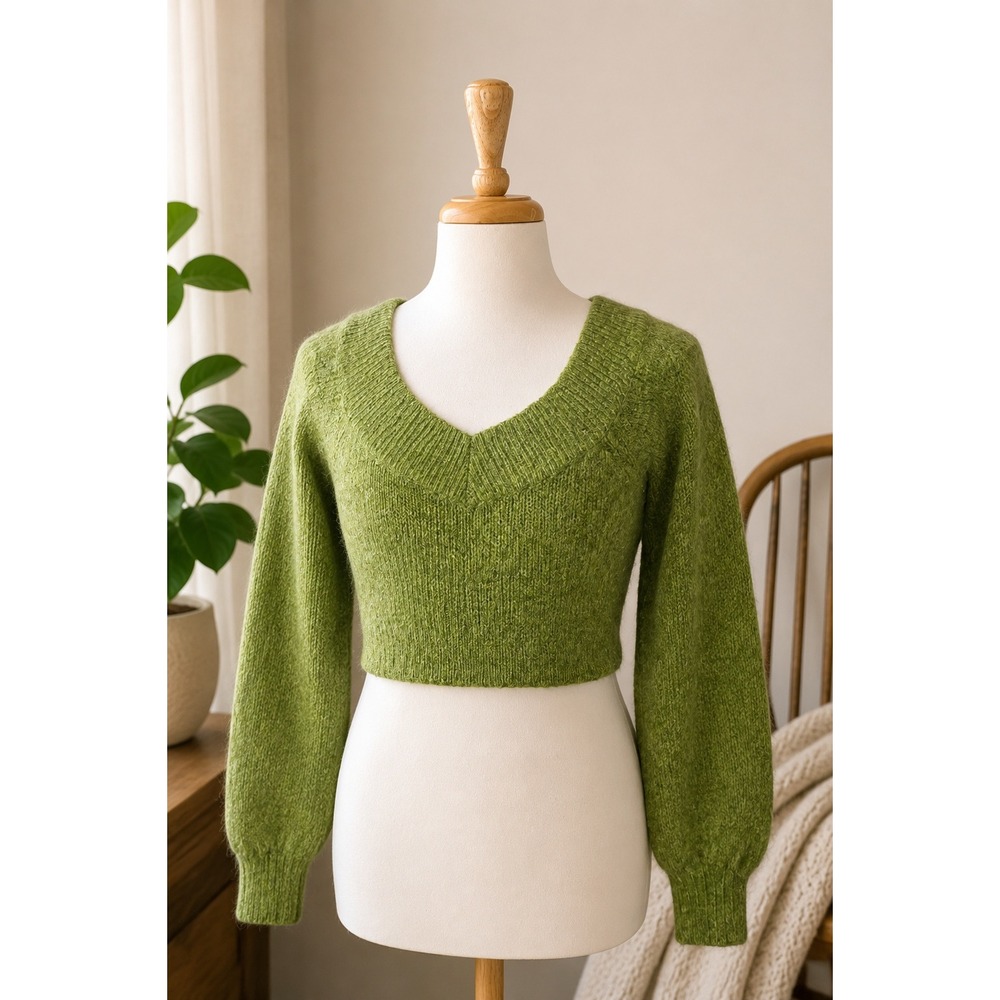 Oak + Fort Cropped Moss Green Fuzzy Knit‎ Sweater Balloon Sleeve XS Cozy Knit